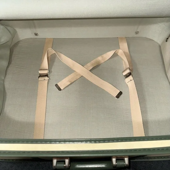 Vintage Grasshopper Suitcase Cream and Green Classic Soft Sided Stiff Frame MCM - Picture 7 of 16